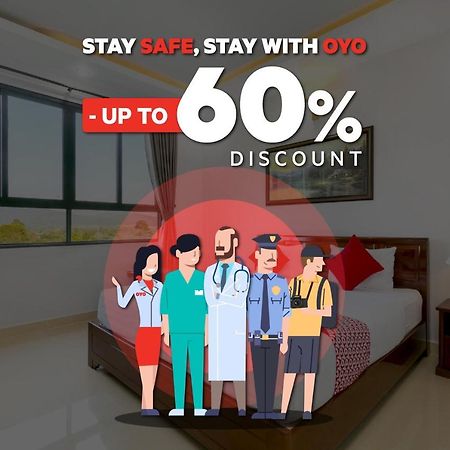 Hotel Astra Novilia Makassar Esterno foto