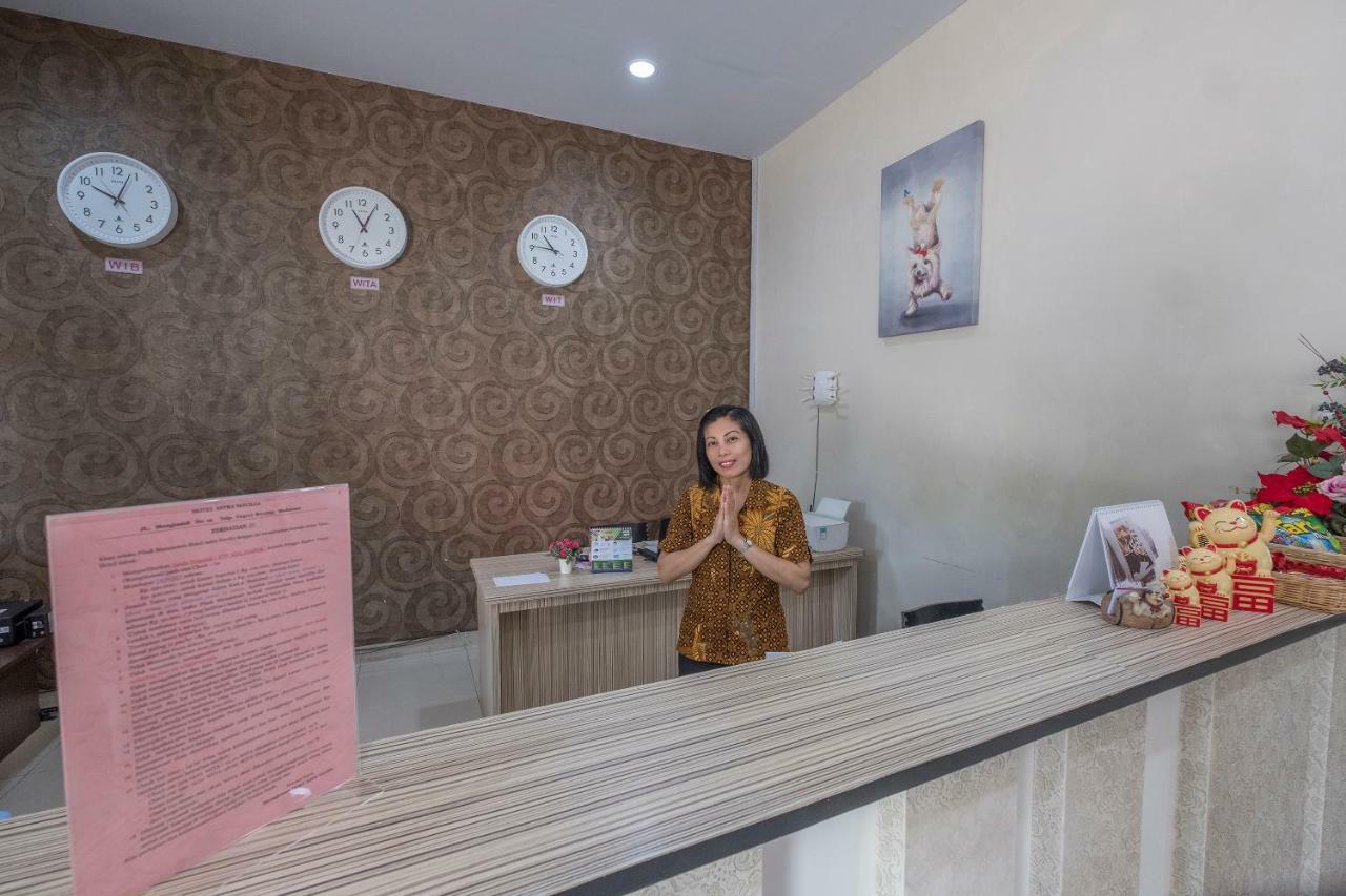 Hotel Astra Novilia Makassar Esterno foto
